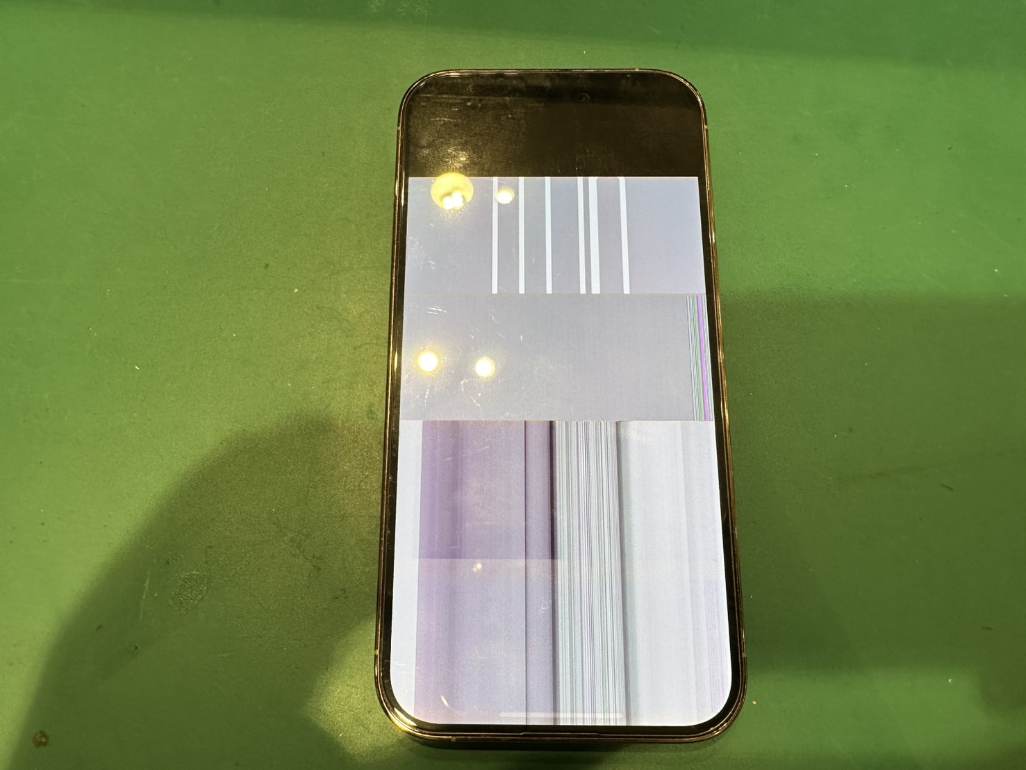 【品川よりご来店】iPhone14Proの画面交換をご依頼いただきました！
